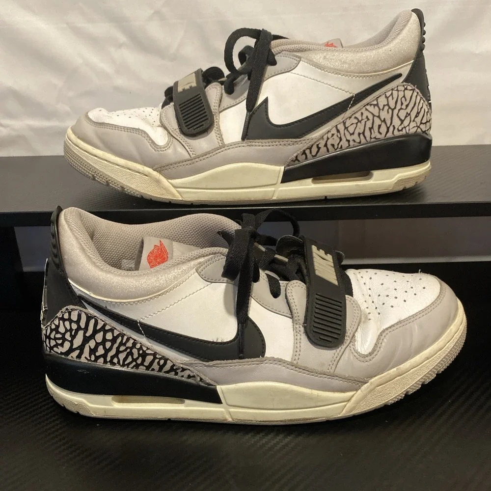 Nike Air Jordan Legacy 312 Low Tech Grey CD7069101 Cement Men's size 10.5‎